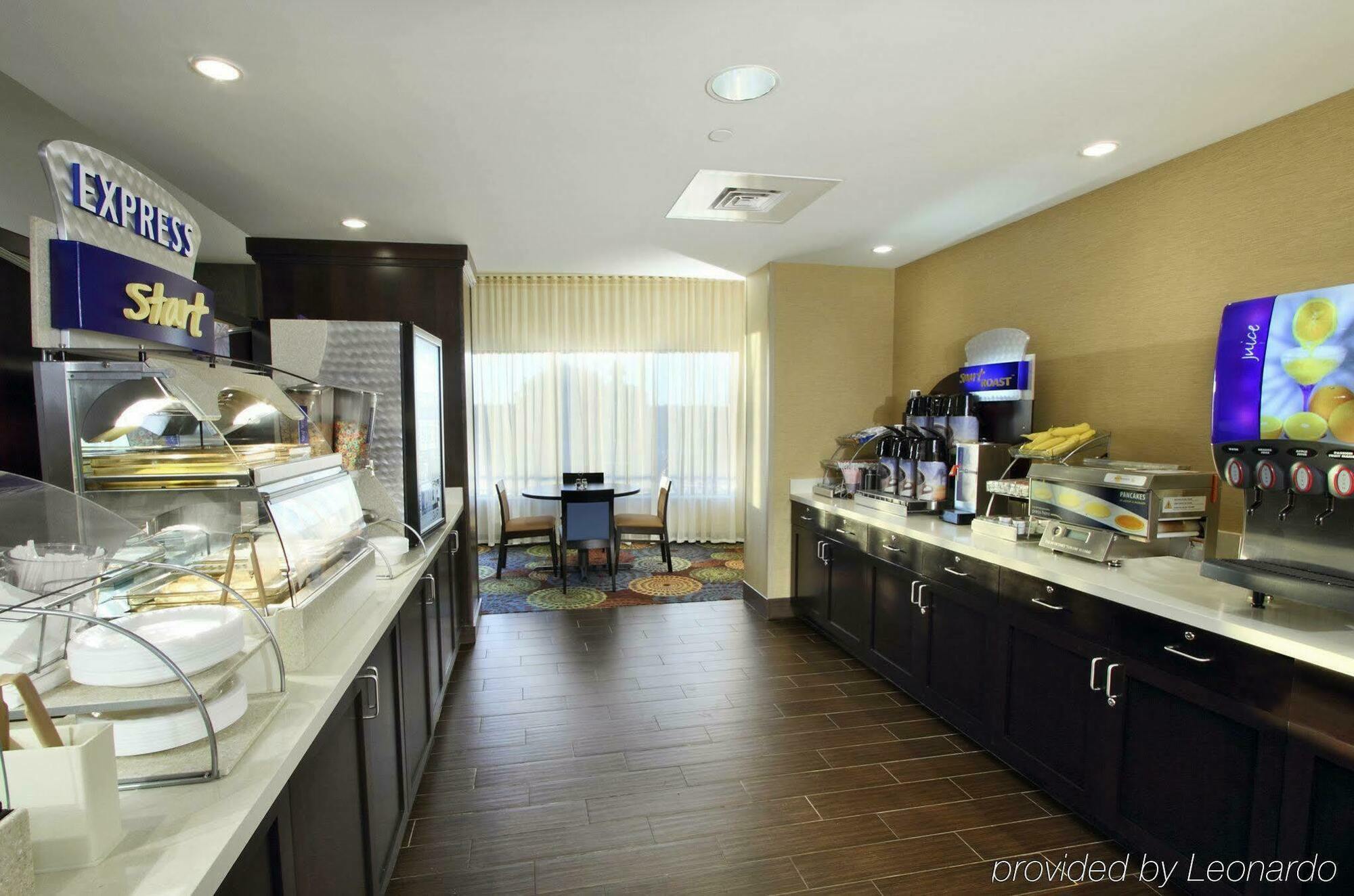Holiday Inn Express - Colorado Springs - First & Main By Ihg Exterior foto